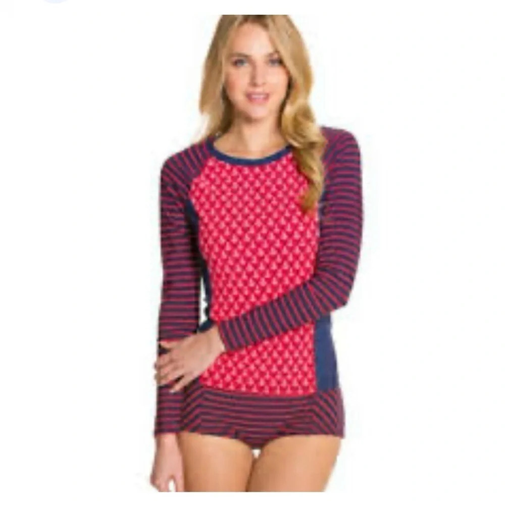Sherry swim top/ rash guard
Womanβs size lg
Pit to pit 21β
Length 26β